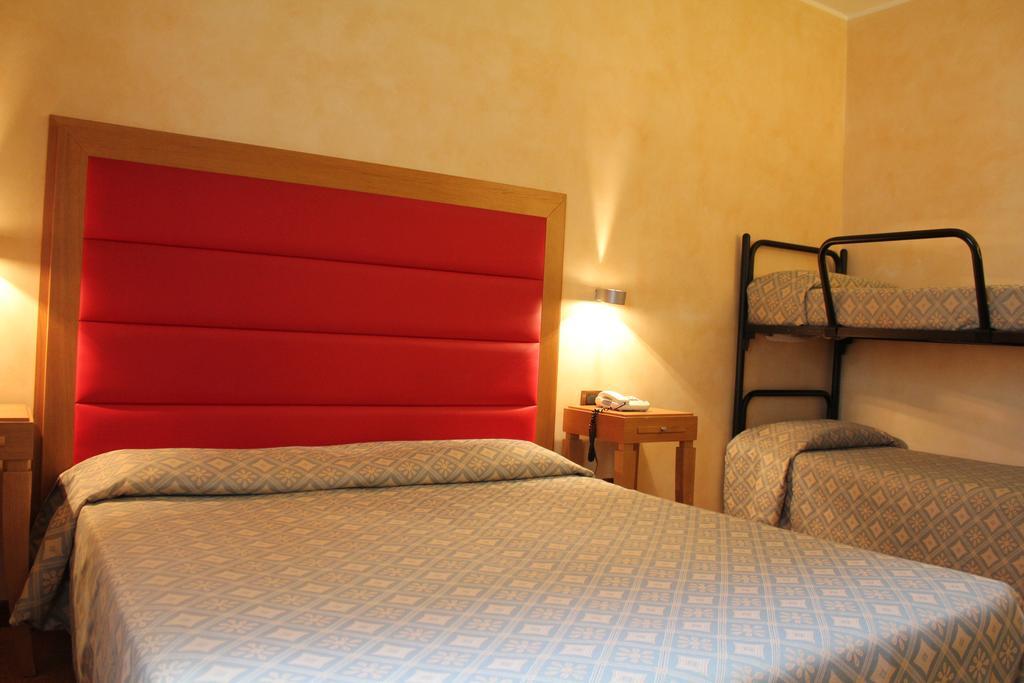 Hotel Castello LʼAquila Exteriör bild